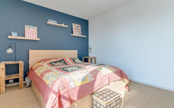 Appartement à vendre    3 pièces • 81,05 m2 Marseille 12