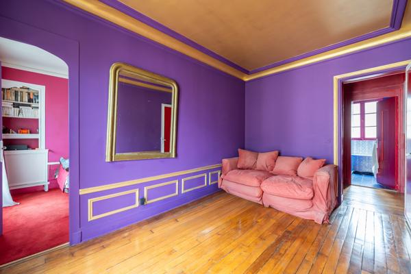 Appartement
         2 pièces
        - 48 m² Exclusivité 320 000 € *