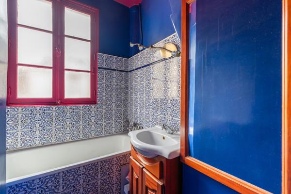 Appartement
         2 pièces
        - 48 m² Exclusivité 320 000 € *