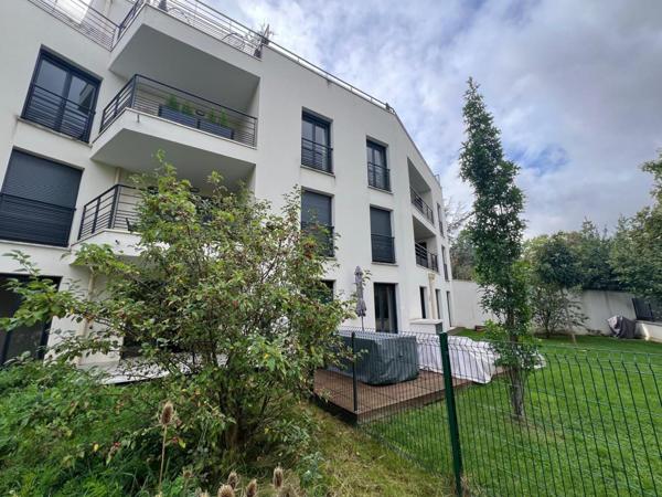 Un appartement neuf dans un écrin de verdure + 2 parkings