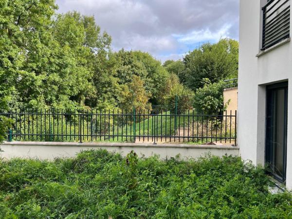 Un appartement neuf dans un écrin de verdure + 2 parkings