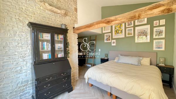 Élégante maison en pierre avec piscine chauffée aux portes d’Angoulême