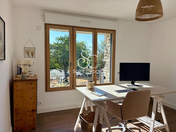 Élégante maison en pierre avec piscine chauffée aux portes d’Angoulême