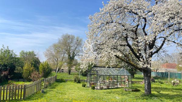 Élégante maison en pierre avec piscine chauffée aux portes d’Angoulême