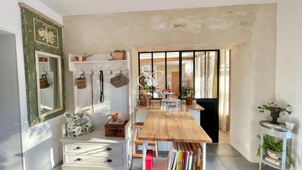 Élégante maison en pierre avec piscine chauffée aux portes d’Angoulême