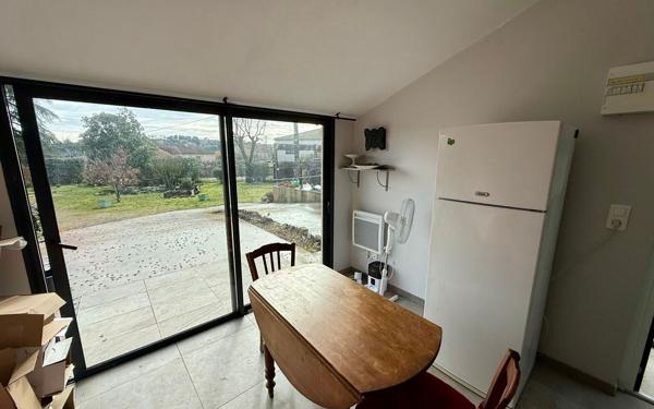 Maison à vendre    4 pièces •  Lablachère