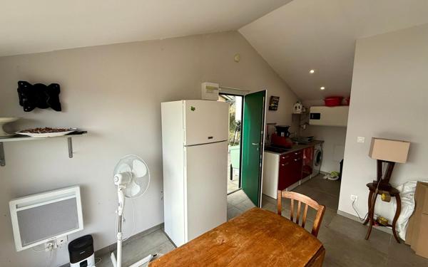 Maison à vendre    4 pièces •  Lablachère