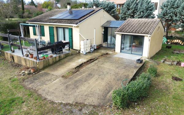 Maison à vendre    4 pièces •  Lablachère