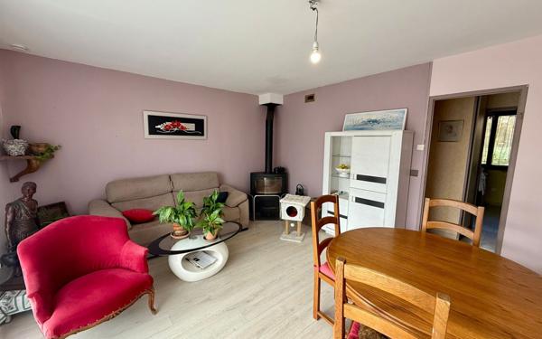 Maison à vendre    4 pièces •  Lablachère