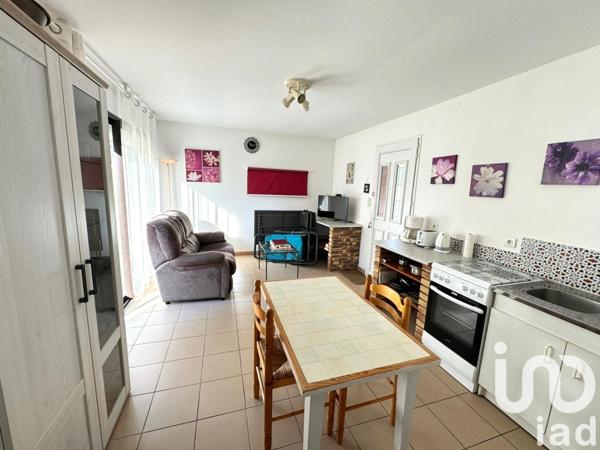 Maison traditionnelle 10 pièces de 235 m² à Ruoms (07120)