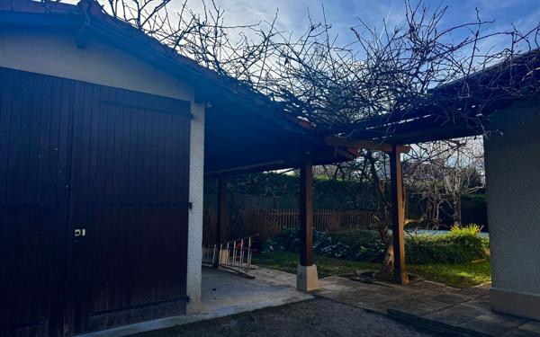 Maison à vendre    6 pièces •  Caluire-et-Cuire