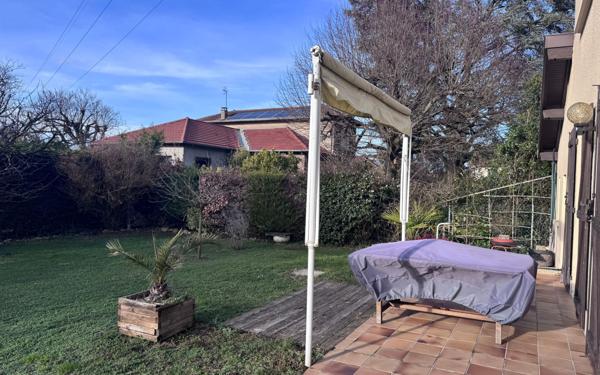 Maison à vendre    6 pièces •  Caluire-et-Cuire