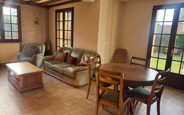 Maison à vendre    6 pièces •  Caluire-et-Cuire