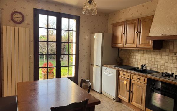 Maison à vendre    6 pièces •  Caluire-et-Cuire