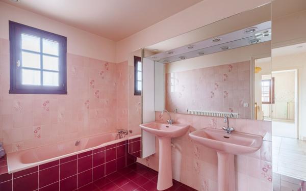 Maison à vendre    6 pièces •  Caluire-et-Cuire