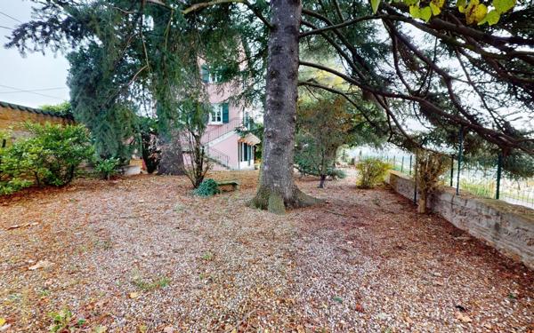 Maison à vendre    5 pièces •  Trévoux