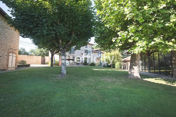 Maison
         13 pièces
        - 340 m² Bien prestige