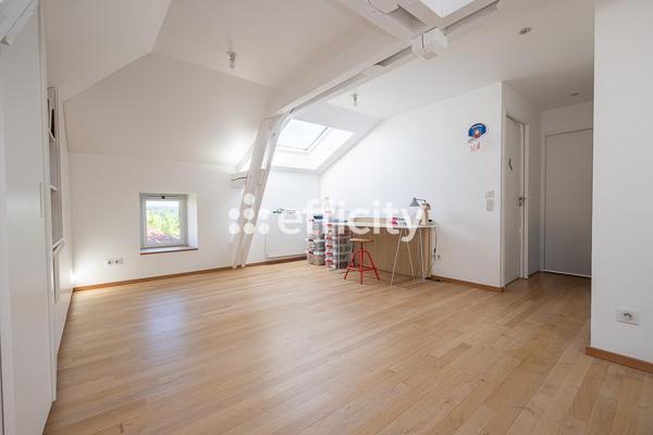 Maison
         13 pièces
        - 340 m² Bien prestige