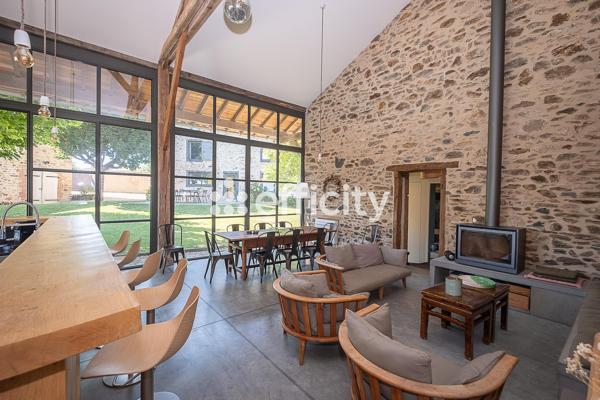 Maison
         13 pièces
        - 340 m² Bien prestige