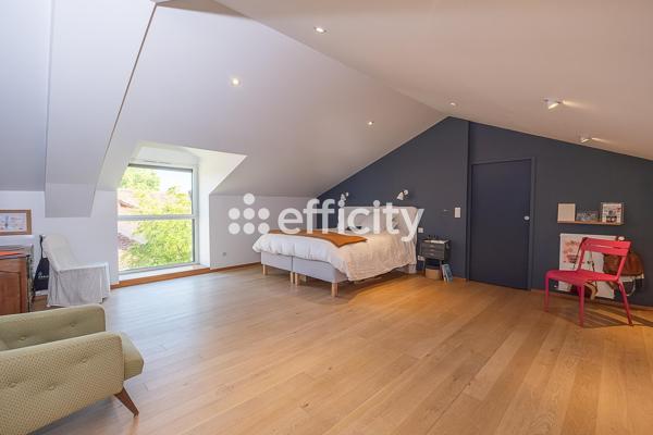 Maison
         13 pièces
        - 340 m² Bien prestige