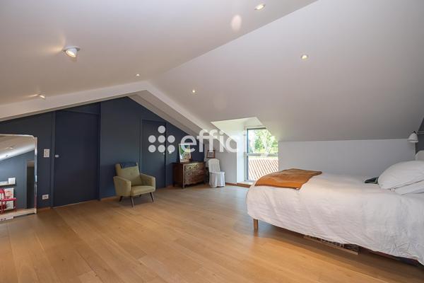 Maison
         13 pièces
        - 340 m² Bien prestige