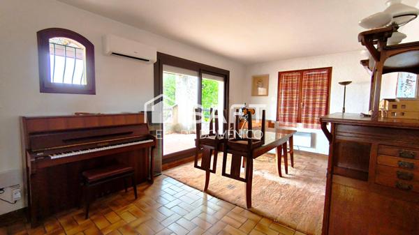 Maison T6 à saisir au plus vite.