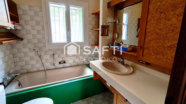 Maison T6 à saisir au plus vite.