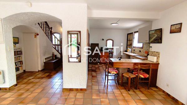 Maison T6 à saisir au plus vite.