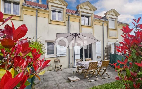 Appartement à vendre    4 pièces •  Fosses