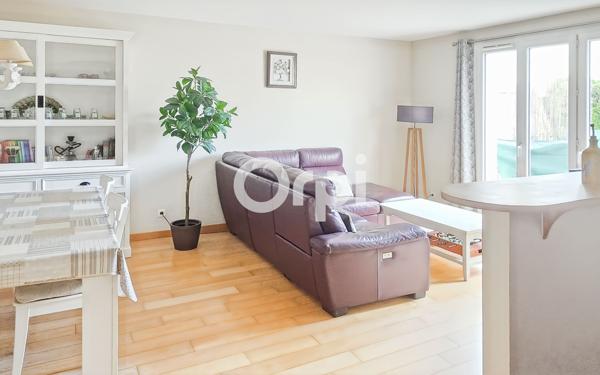 Appartement à vendre    4 pièces •  Fosses