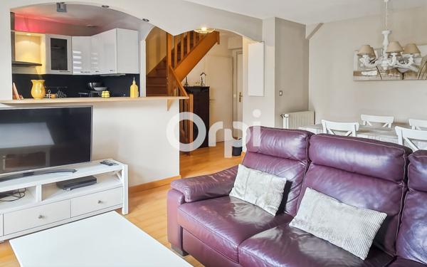 Appartement à vendre    4 pièces •  Fosses