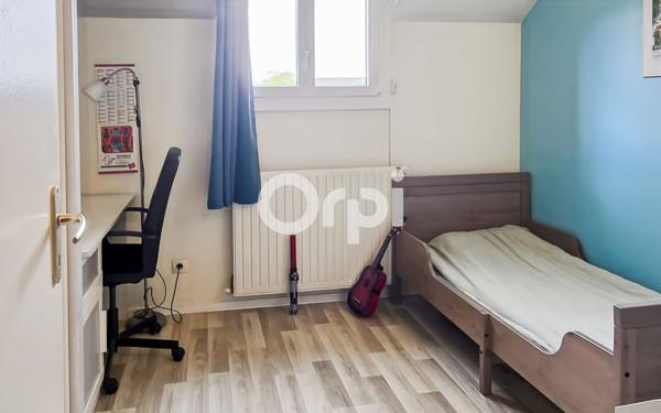 Appartement à vendre    4 pièces •  Fosses