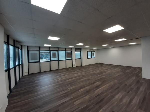 A LOUER BUREAUX de 225 m² environ à la Chapelle Sur Erdre