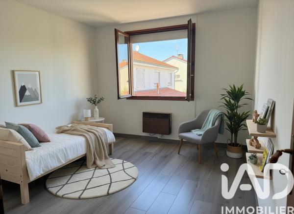Maison à vendre 5 pièces 103 m² Saint-Symphorien-d'Ozon