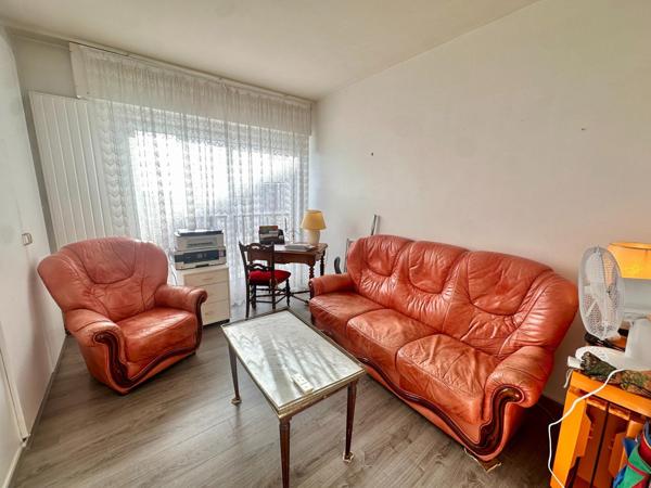 BORDEAUX-CHARTRONS : Appt T4, garage, cellier, balcon