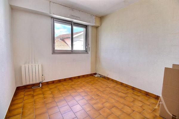Appartement/Maison Barriere de Begles LA FERRADE 7 pièce(s) 132 m2
