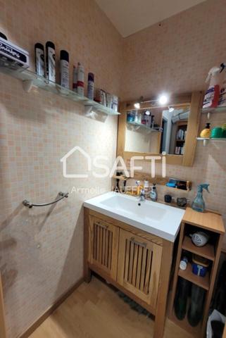 Limite DOMONT, au calme, gare à 850m, état neuf.