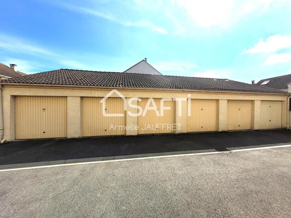 Limite DOMONT, au calme, gare à 850m, état neuf.