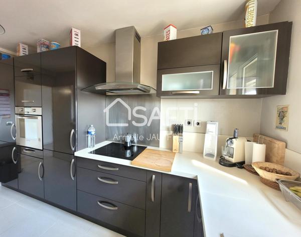 Limite DOMONT, au calme, gare à 850m, état neuf.