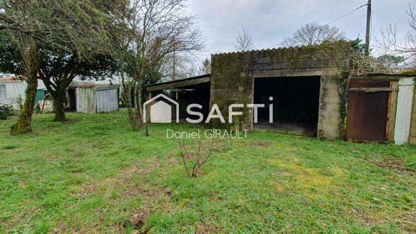 Maison Le Gua 5 pièce(s) 96 m2, 4 chambres, avec garage, dépendances et jardin clos 765 m²