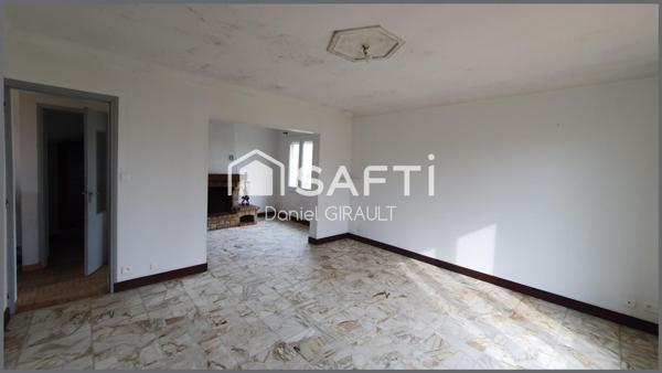 Maison Le Gua 5 pièce(s) 96 m2, 4 chambres, avec garage, dépendances et jardin clos 765 m²