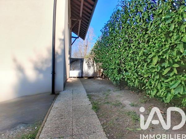 Immeuble à vendre 238 m² Machilly