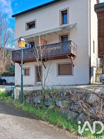 Immeuble à vendre 238 m² Machilly