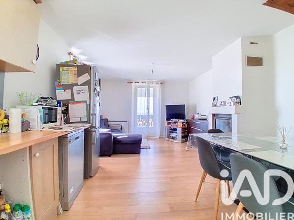 Immeuble à vendre 238 m² Machilly