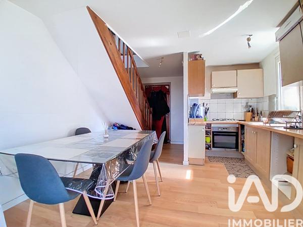 Immeuble à vendre 238 m² Machilly