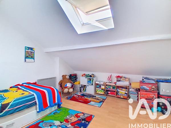 Immeuble à vendre 238 m² Machilly