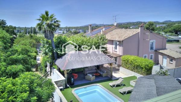 FREJUS JOLIE VILLA 3 CHAMBRES AVEC PISCINE POOL HOUSE ET JARDIN
