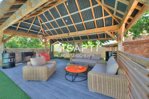 FREJUS JOLIE VILLA 3 CHAMBRES AVEC PISCINE POOL HOUSE ET JARDIN