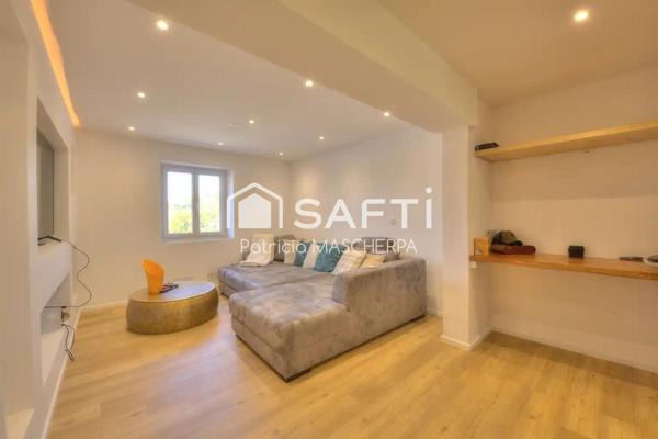 FREJUS JOLIE VILLA 3 CHAMBRES AVEC PISCINE POOL HOUSE ET JARDIN