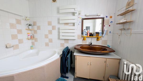 Maison 3 pièces de 65 m² à Saint-Avé (56890)